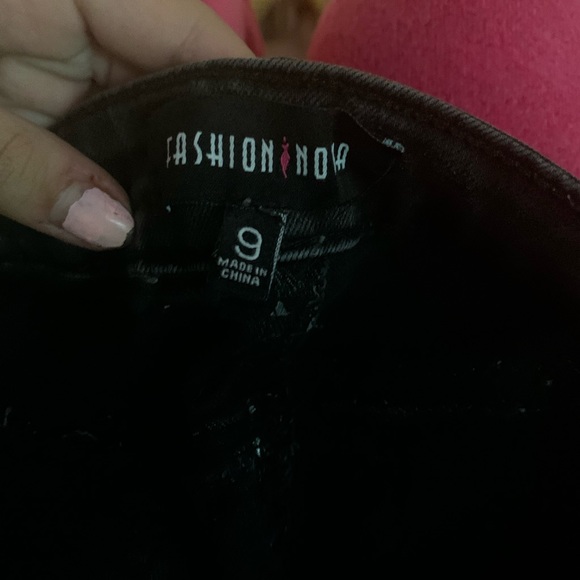 Black fashion nova jeans ! - Picture 4 of 4
